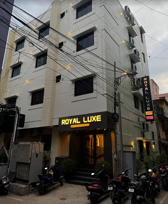Exterior of Hotel Royal Luxe by day in Thousand Lights West, Chennai