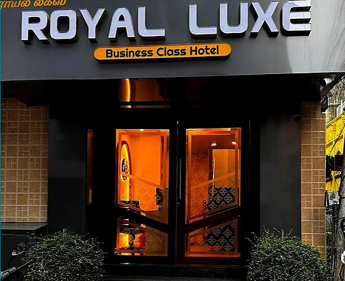Entrance of Hotel Royal Luxe on Aziz Muluk 3rd Street, Thousand Lights West