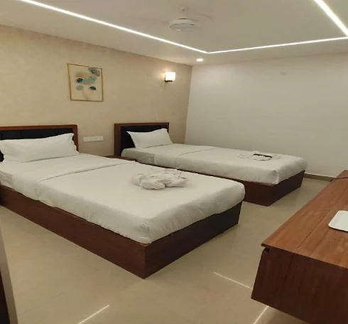 Twin Bed room at Hotel Royal Luxe, a second view